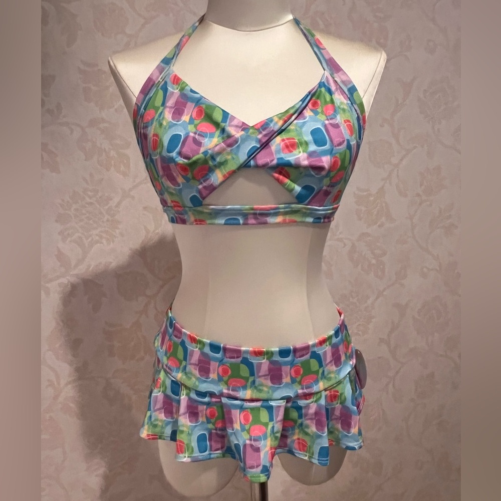 NWT- Body Zone Colorful Geometric halter twist top & mini skirt Set